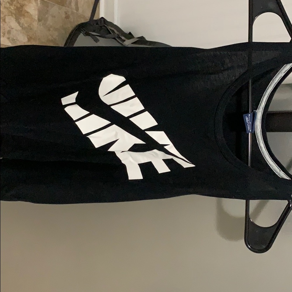 Nike razor back tank